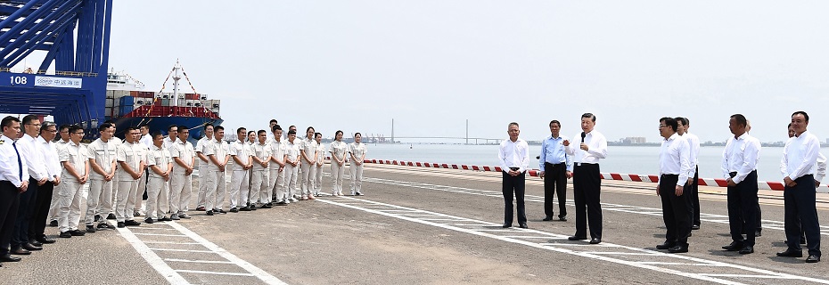 習近平🚴：加快建設具有世界影響力的中國特色自由貿易港